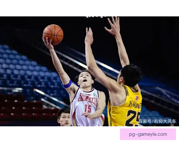 上海双杀北控迎20胜 洛夫顿豪斯齐发威